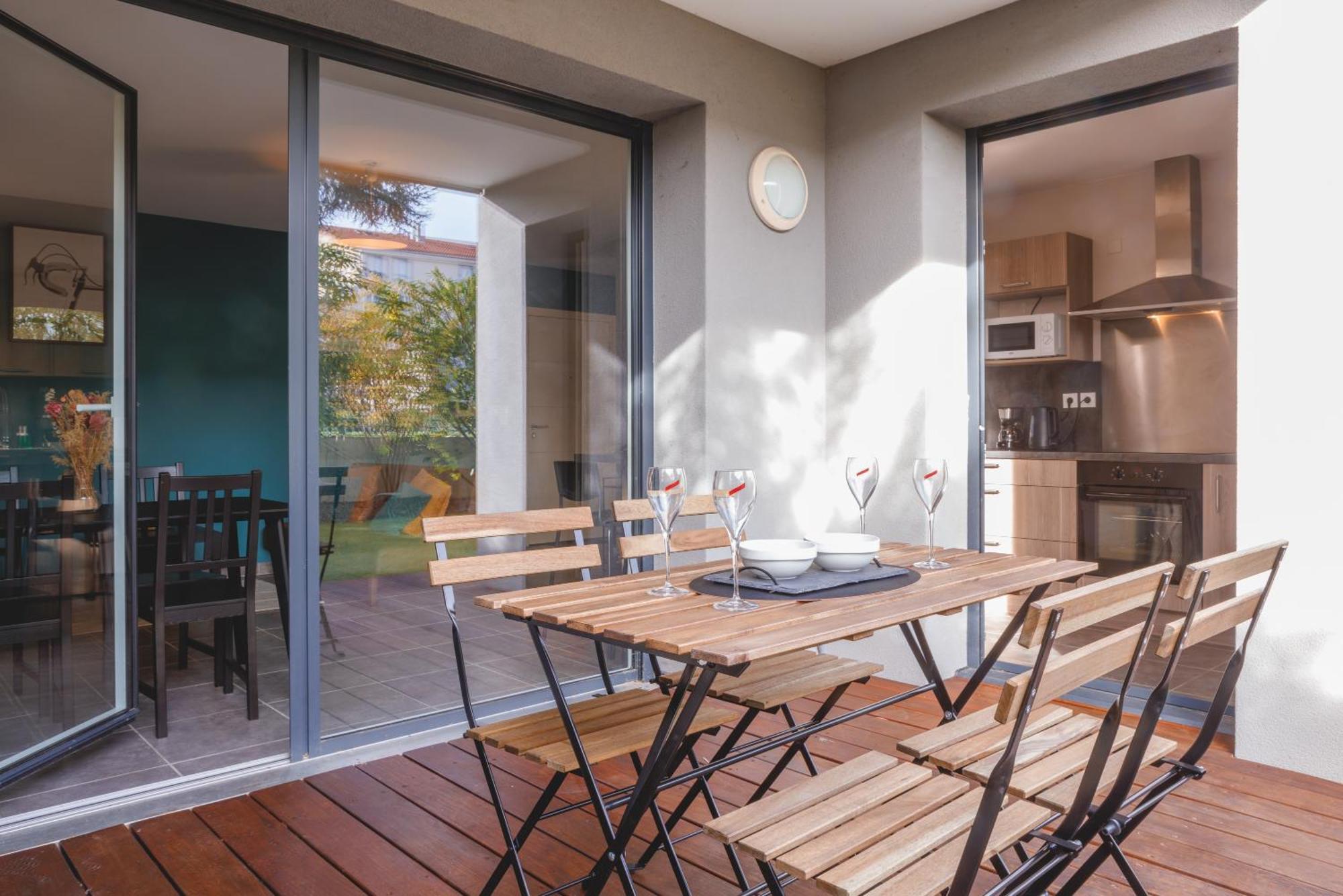 Superbe Appartement Terrasse Rdc - New Location Bourg-en-Bresse Dış mekan fotoğraf